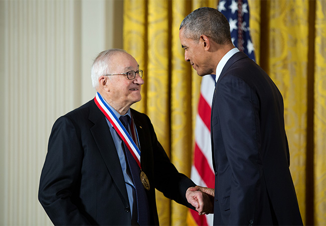 Psychologist Albert Bandura receiving the NAtional Medal of Science from President Barack Obama
